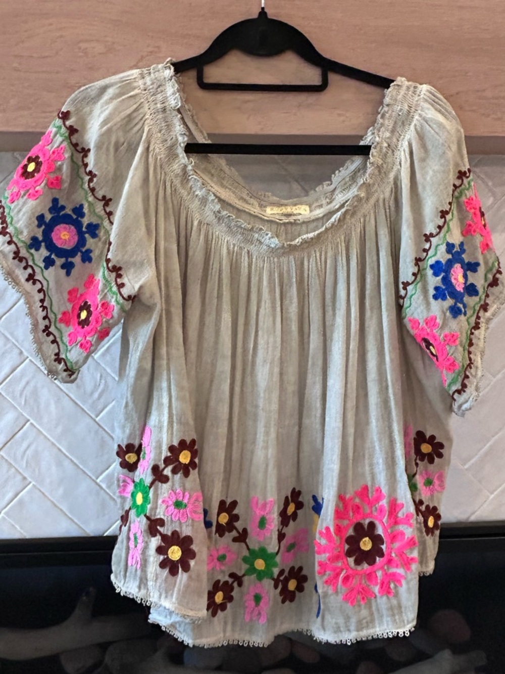 Ruby YaYa Embroidered Blouse M
